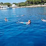 Sailing Edisa Rhodes Adventures Úszó hotel Rhodes City