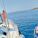 Sailing Edisa Rhodes Adventures Úszó hotel