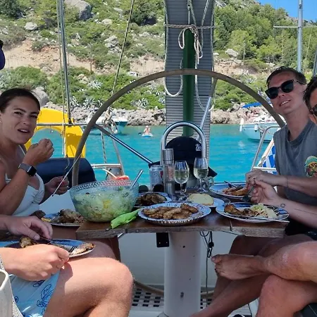 Úszó hotel Sailing Edisa Rhodes Adventures *