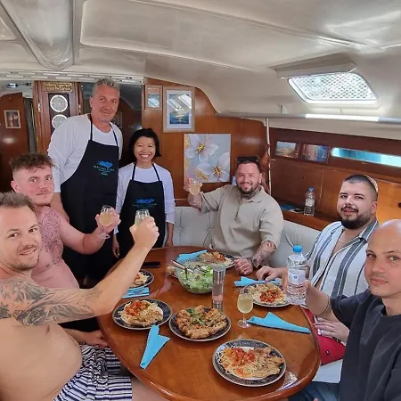 Úszó hotel Sailing Edisa Rhodes Adventures *
