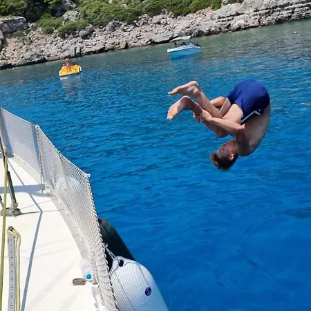 Úszó hotel Sailing Edisa Rhodes Adventures Rhodes City