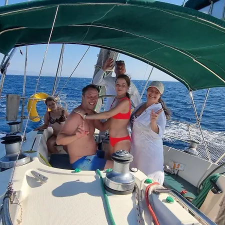 Sailing Edisa Rhodes Adventures Botel *