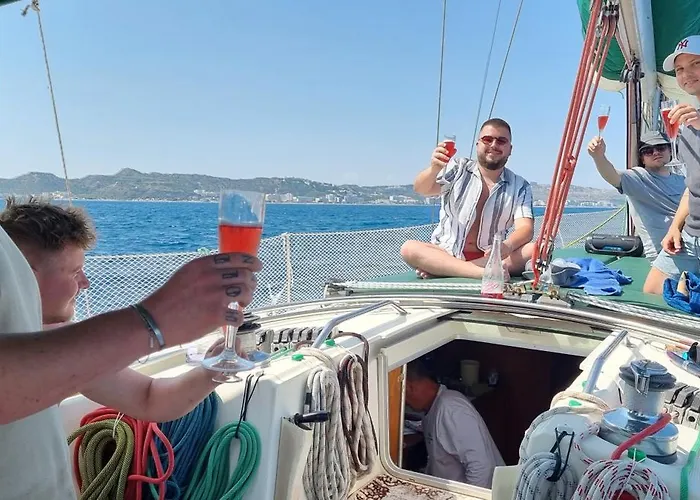 Úszó hotel Sailing Edisa Rhodes Adventures