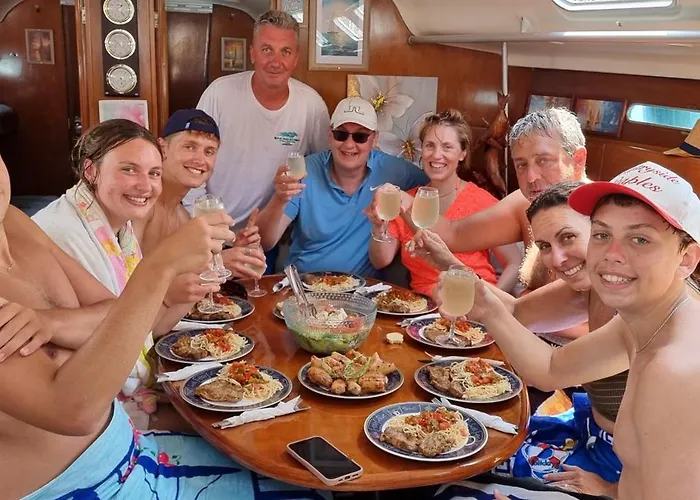 Úszó hotel Sailing Edisa Rhodes Adventures