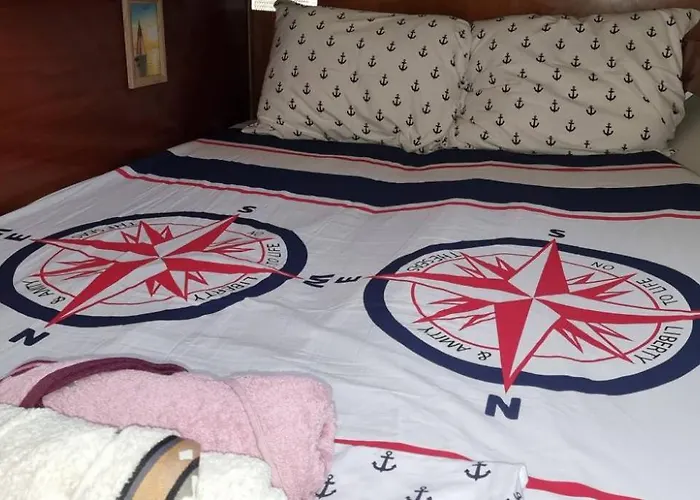 Sailing Edisa Rhodes Adventures Πλωτό κατάλυμα Rhodes City