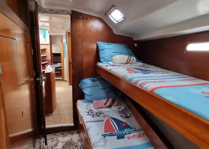 Úszó hotel Sailing Edisa Rhodes Adventures Rhodes City