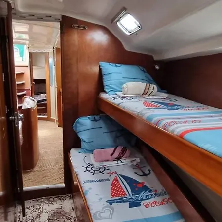 Ботель Sailing Edisa Rhodes Adventures Родос